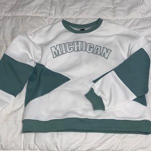 Vintage look Michigan Sweatshirt